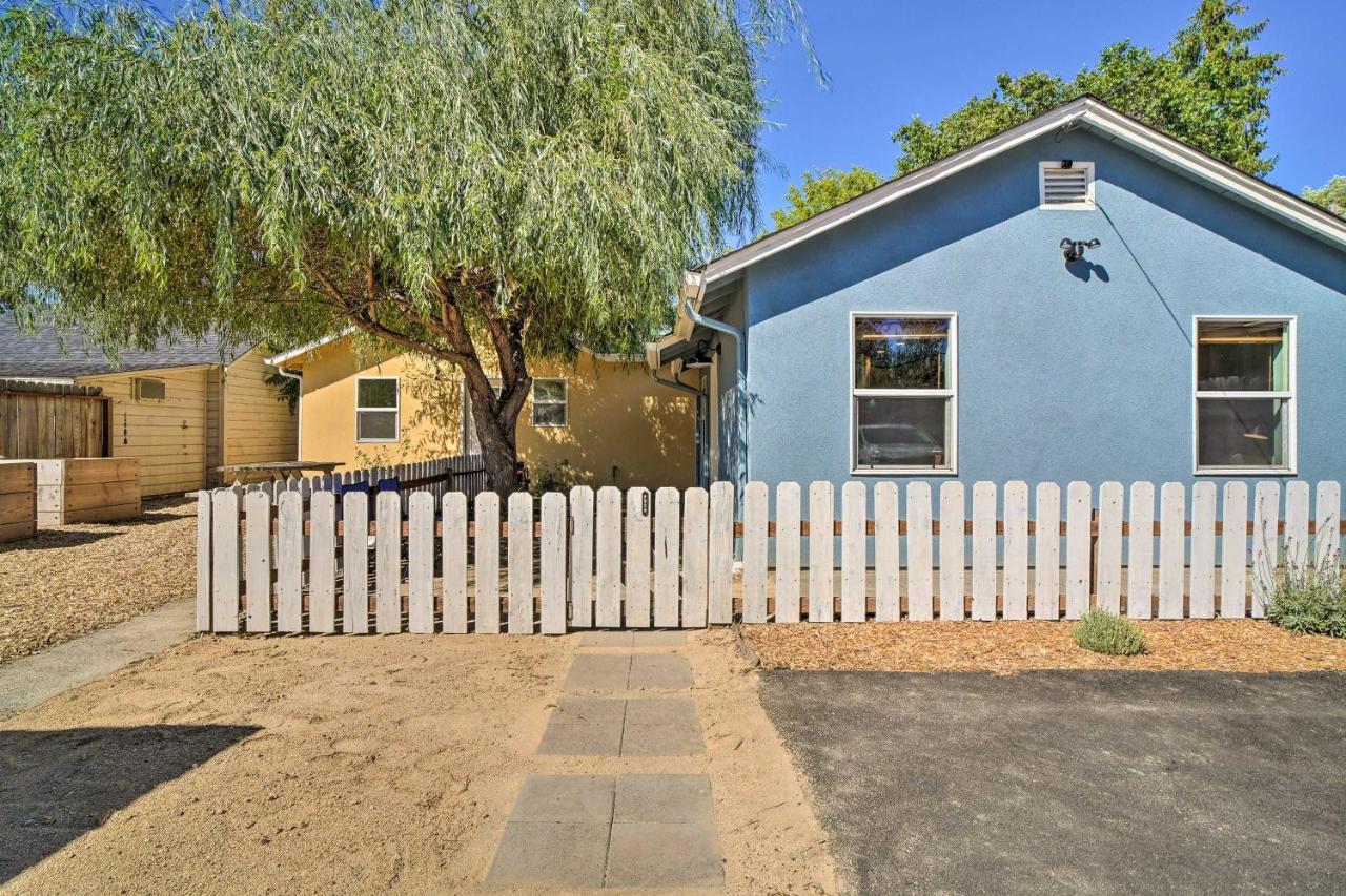 Chic Grants Pass Tiny Home About Half-Mi To Dtwn! Exterior photo